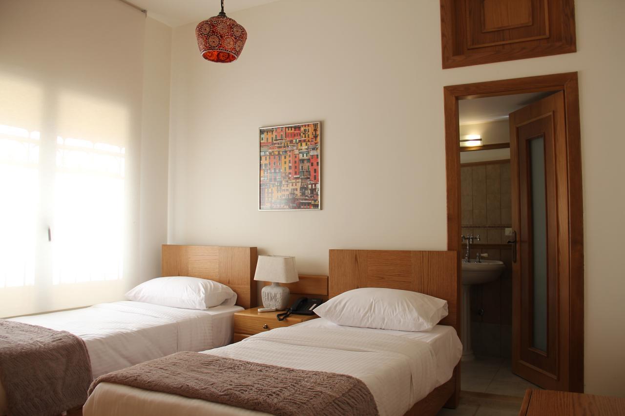 Hotel Domaine De Chouchene Sahrat al Qashsh Esterno foto